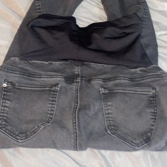 Women’s black maternity jeans size large - Picture 5 of 5